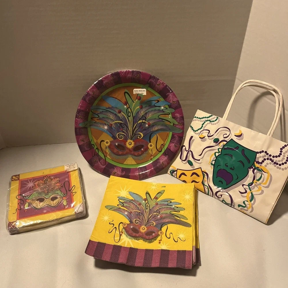 Mardi Gras Masquerade Party  Paper Plates And‎ Napkins Lot With A Vintage Bag